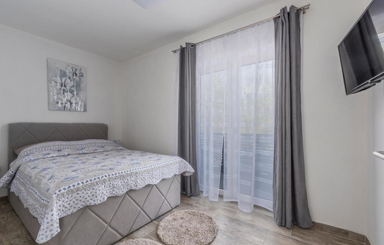 Apartmani Natalija Porec Exterior photo